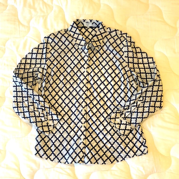 Crown and Ivy Petite navy and white button down. - Picture 1 of 5